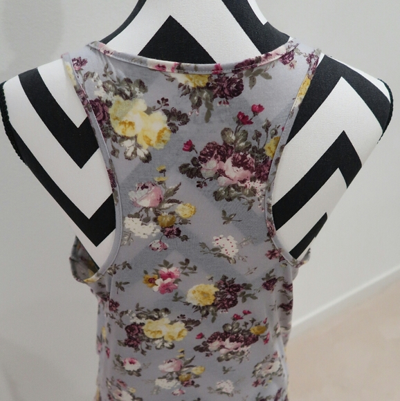 Layered Front Floral Sleeveless Top - Picture 5 of 7